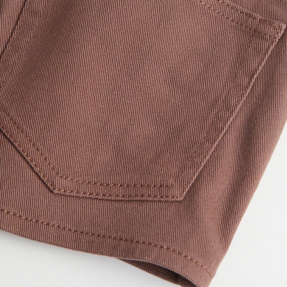 3/30$🤍 H&M | Brown low waist twill shorts - Picture 2 of 7